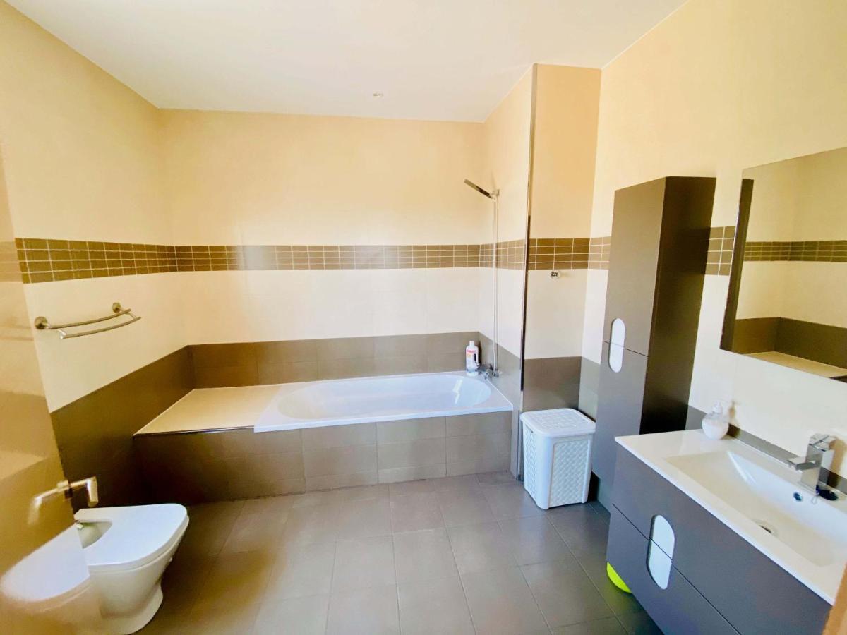Luxury Villa Investingspain With Sea Views, Pool And Jacuzzi Lloret de Mar Luaran gambar